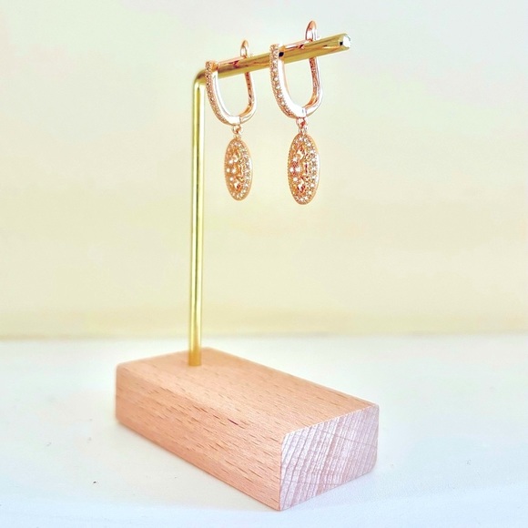 14K Gold Vintage Style Dangle Drop Earrings - Picture 3 of 8